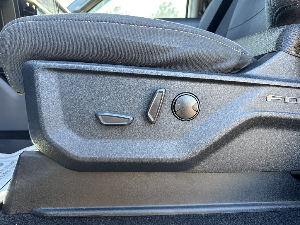 Used 2024 Silver Ford XLT image 18
