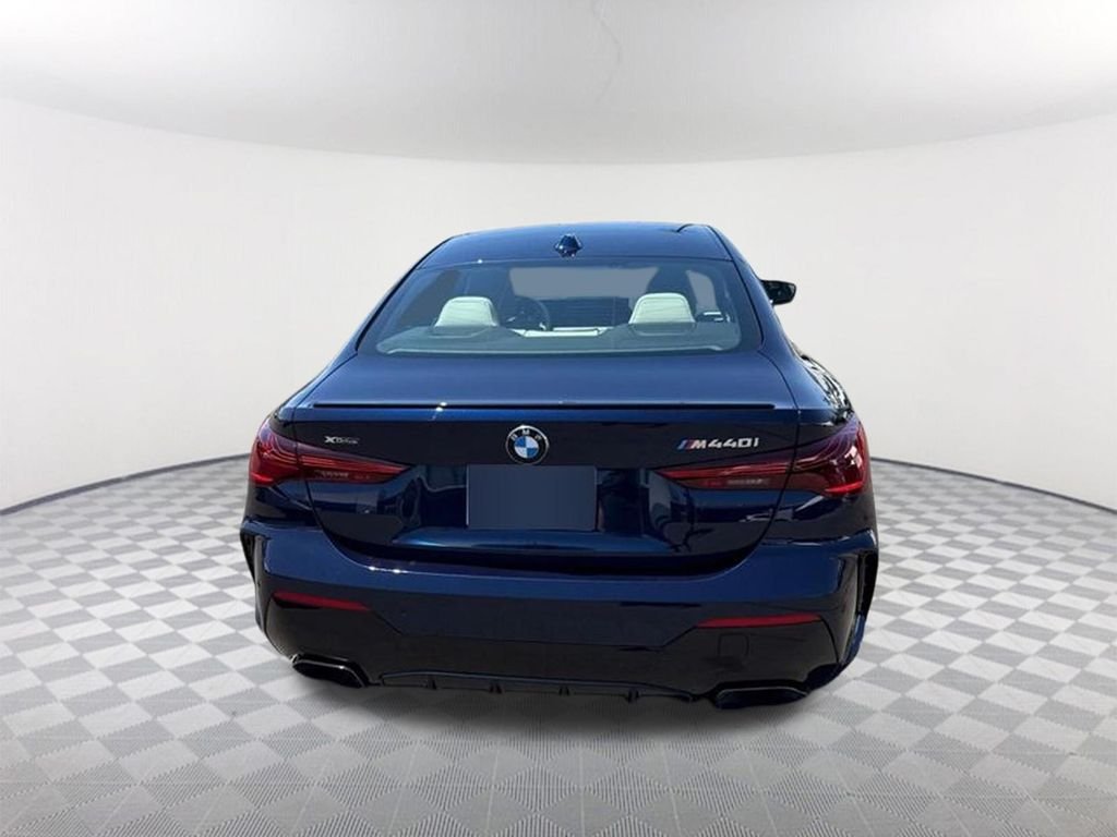 2026 BMW 4 Series M440i - Photo 6