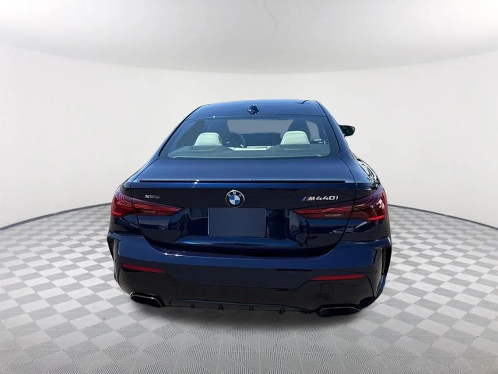 2026 BMW 4 Series M440i - Photo 6