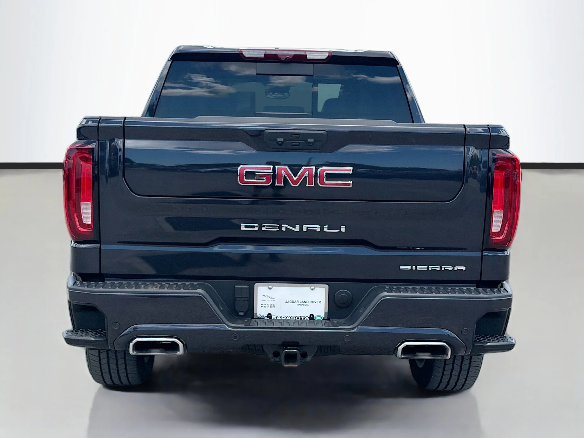 Used 2024 Titanium Rush Metallic GMC Denali image 4
