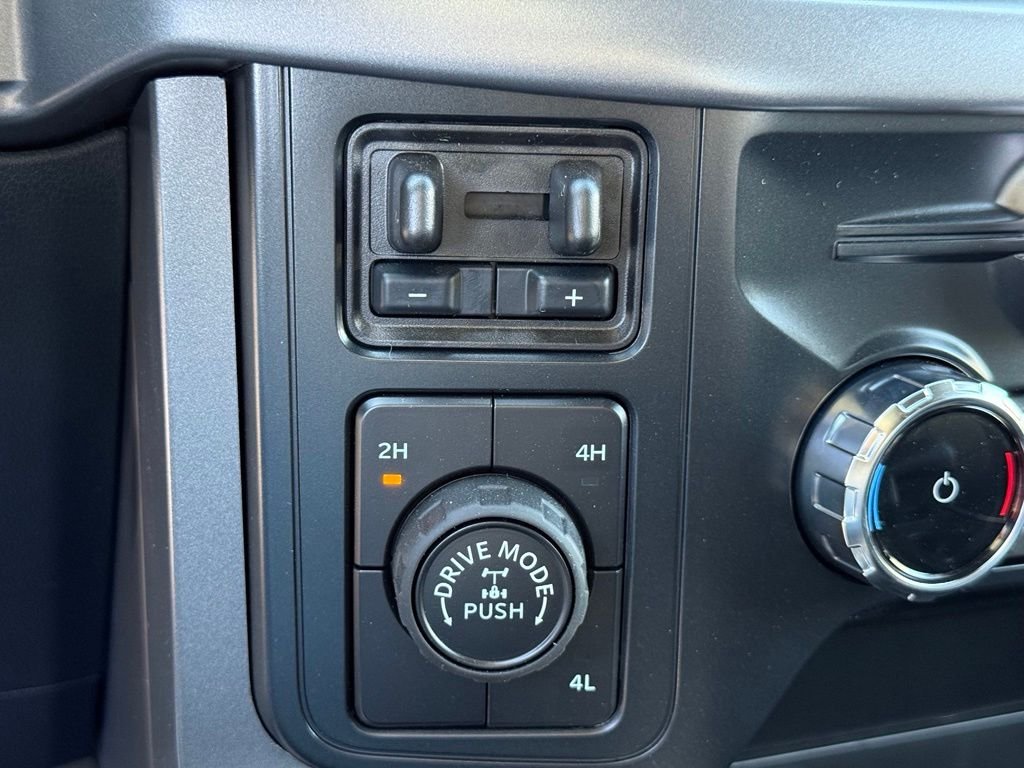 New 2026 Avalanche Ford XLT image 14
