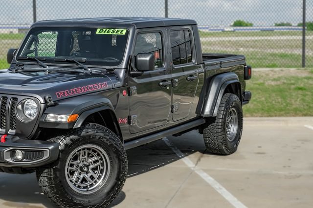 Used 2022 Gray Jeep Rubicon image 5