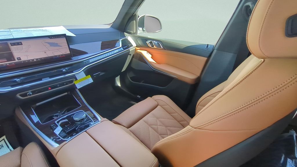 New 2026 Alpine White BMW sDrive40i image 13