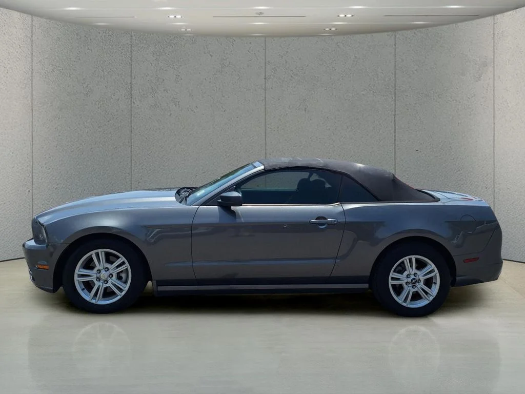 Used 2013 Ford Mustang V6 with VIN 1ZVBP8EM3D5280369 for sale in Metairie, LA