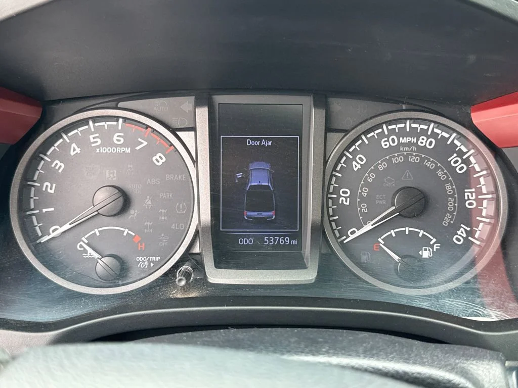 Used 2019  Toyota SR image 20