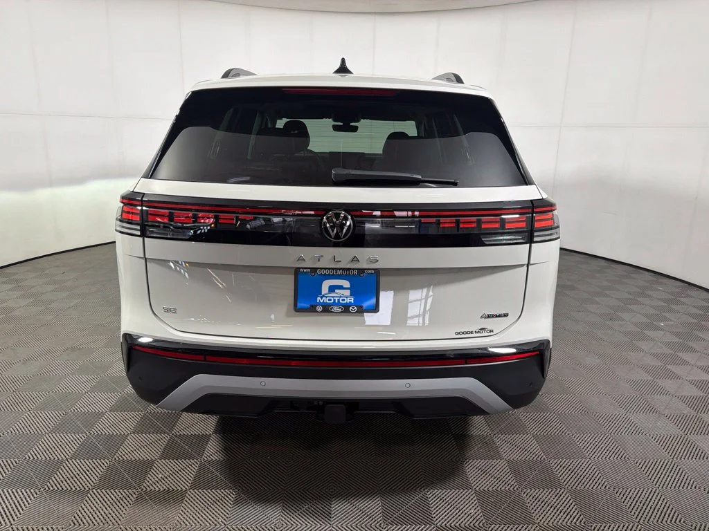 New 2027 Beige/tan Volkswagen SE w/Technology image 6