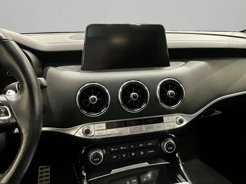 Used 2018 Red Kia GT2 image 6