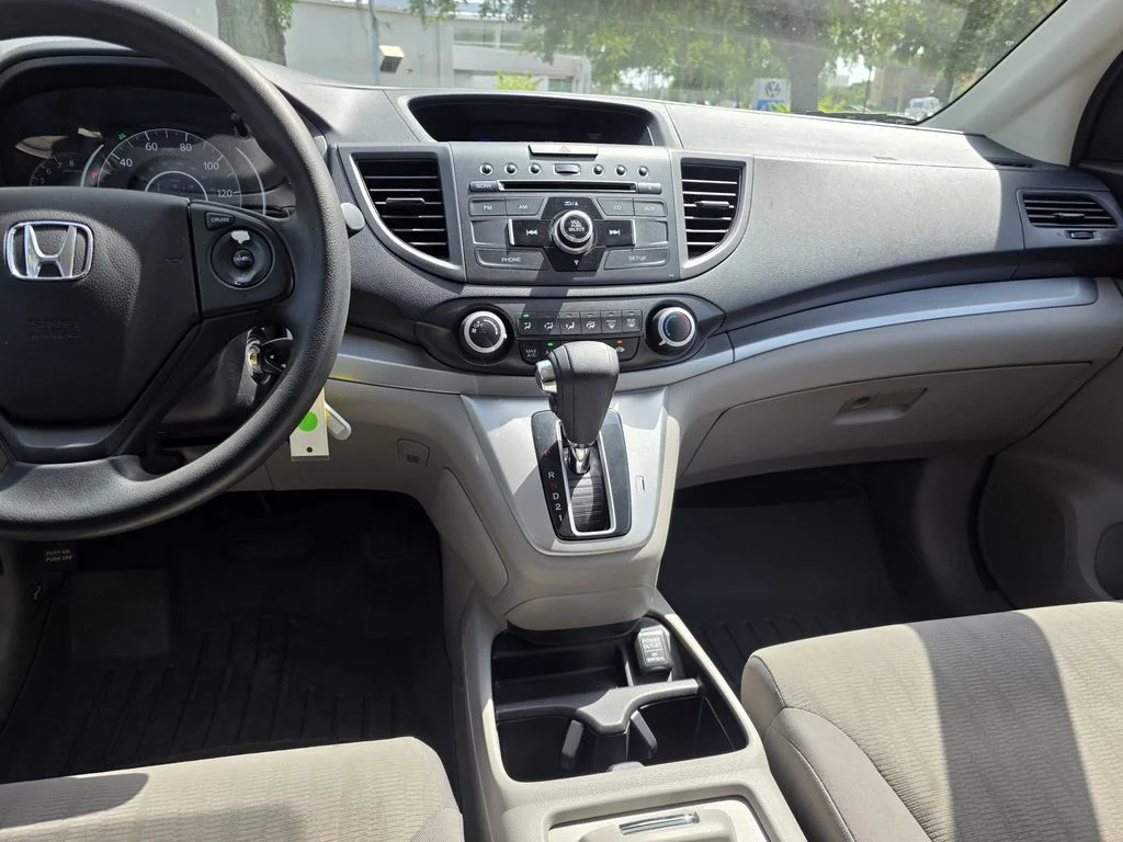 Used 2013 White Honda LX image 13
