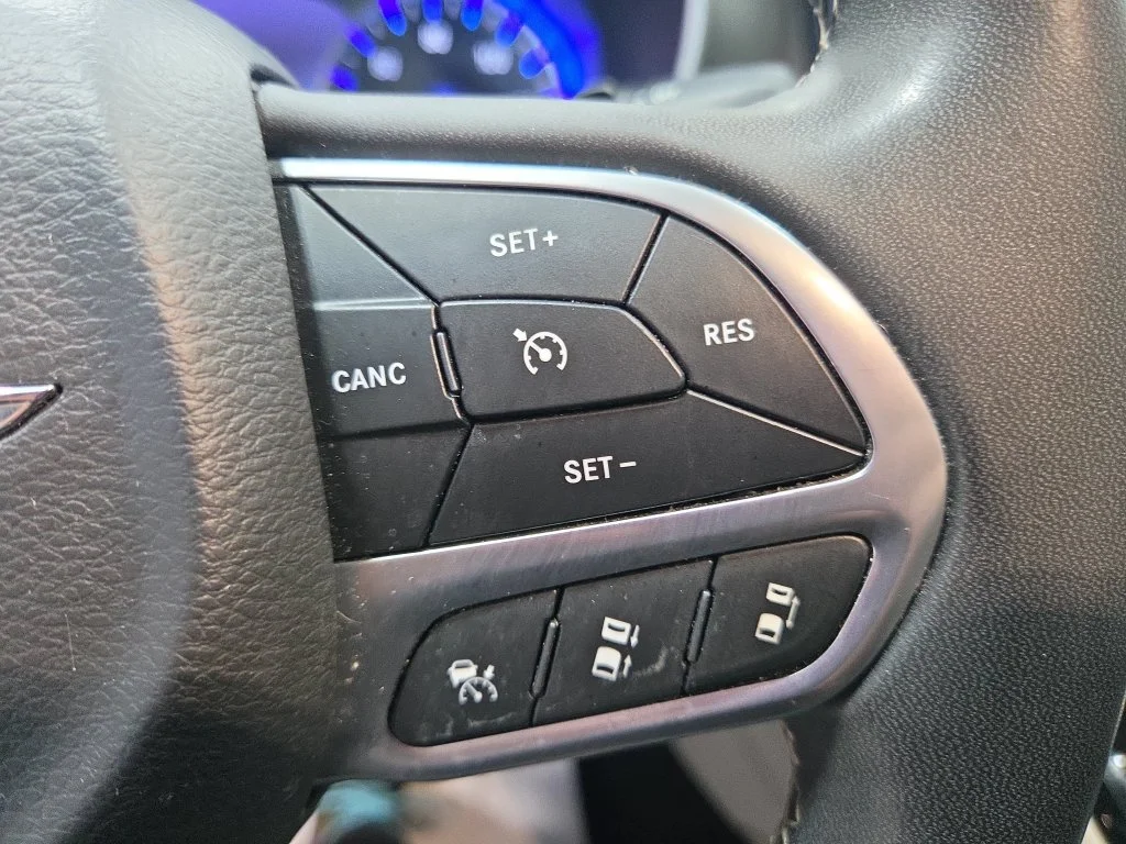 Used 2023 Silver Chrysler Touring L image 34