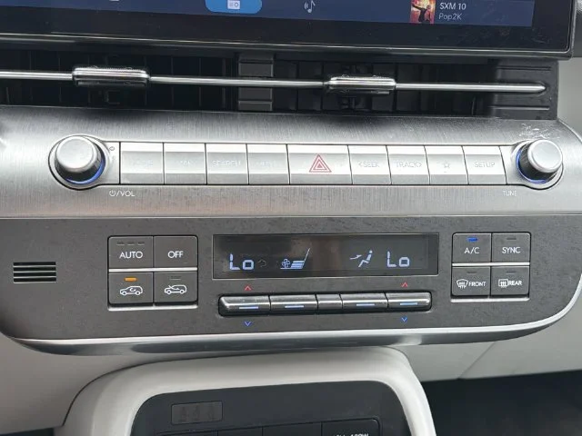 Used 2025 Red Hyundai SEL image 20