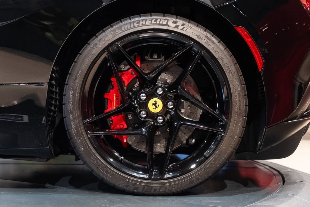 Certified Used 2023 Nero Ferrari Base image 14