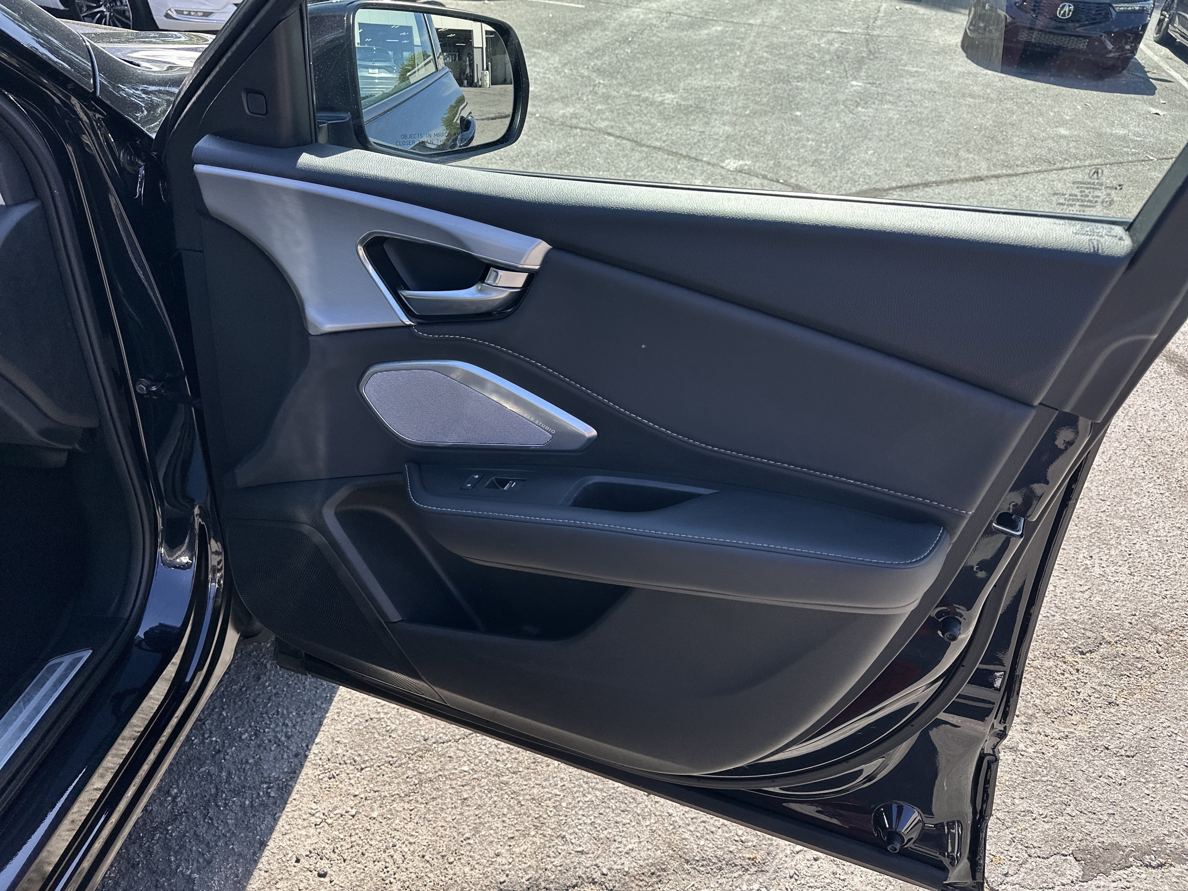 Used 2023 Majestic Black Pearl Acura w/Technology Package image 16