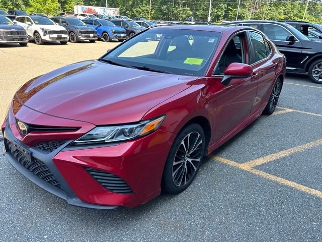 Used 2020 Red Toyota SE image 3