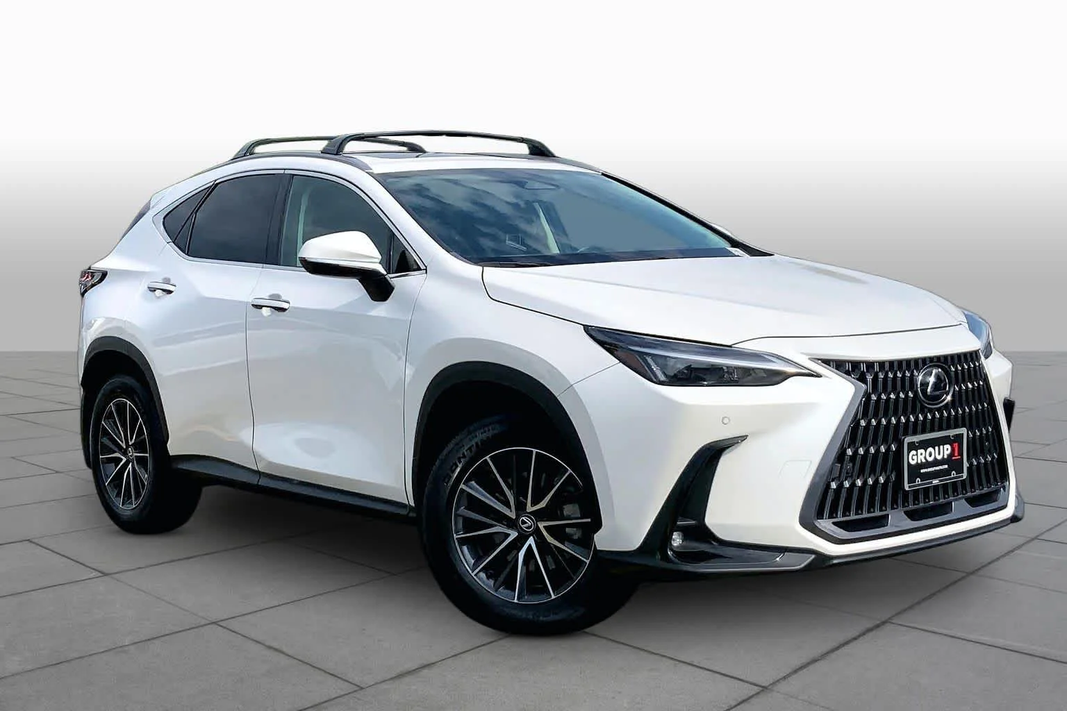 Used 2024 Eminent White Pearl Lexus Premium image 3