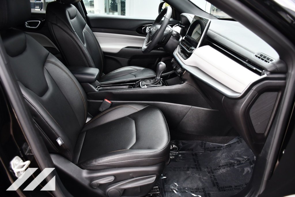 Used 2024 Black Jeep Limited image 28