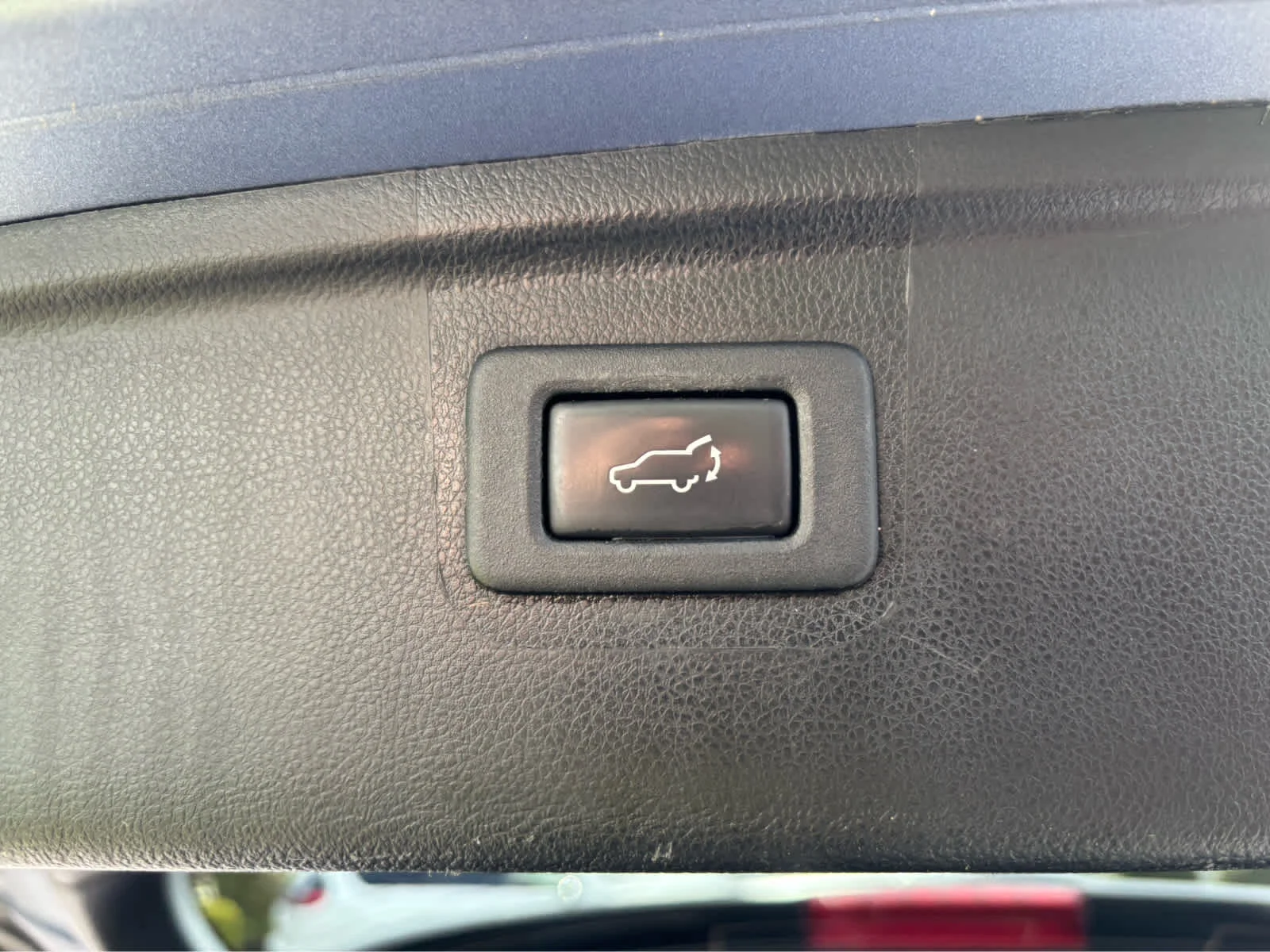 Used 2016 Twilight Blue Metallic Subaru 2.5i Premium image 31