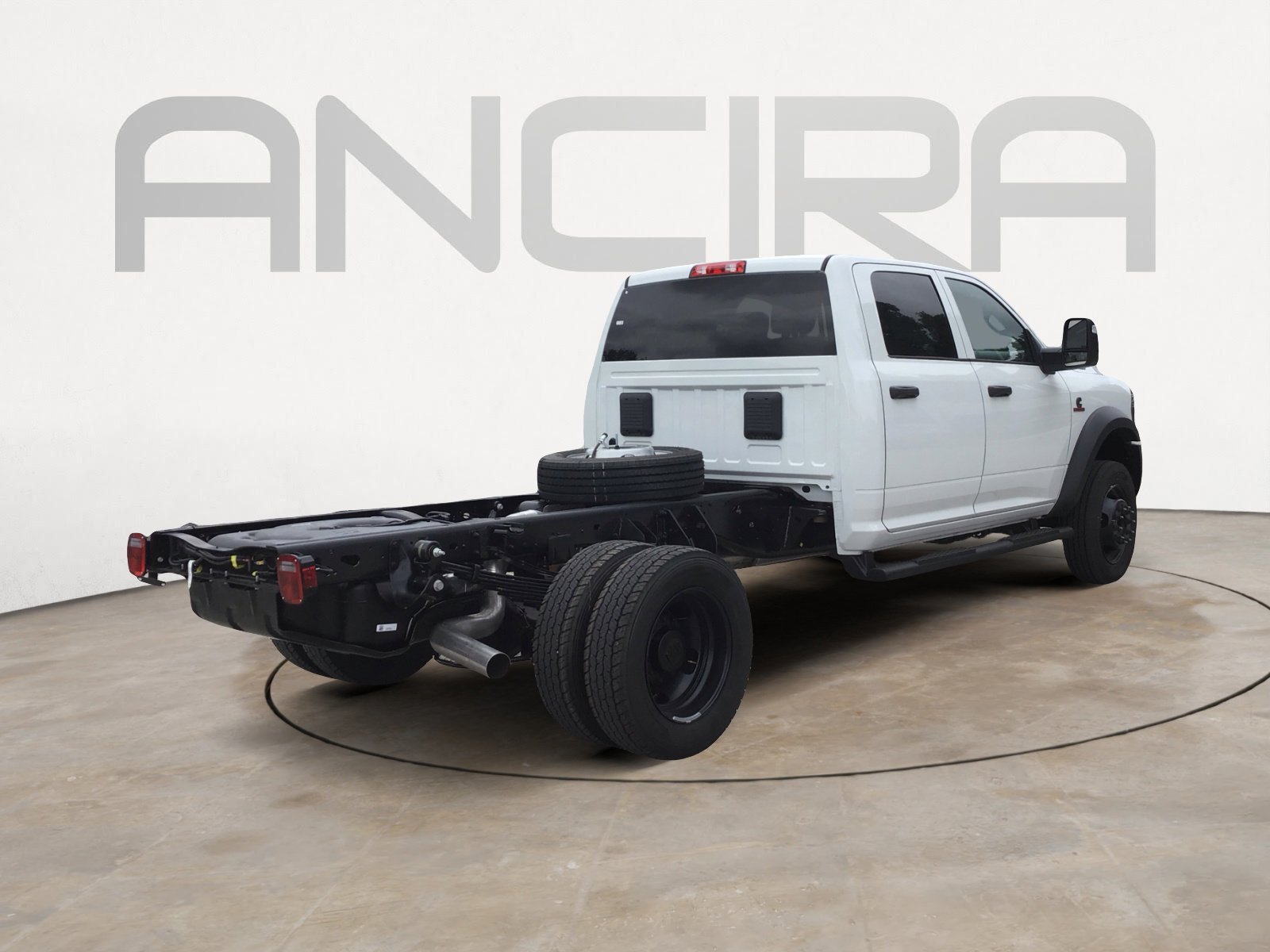 New 2026 Bright White Clearcoat RAM Tradesman image 10