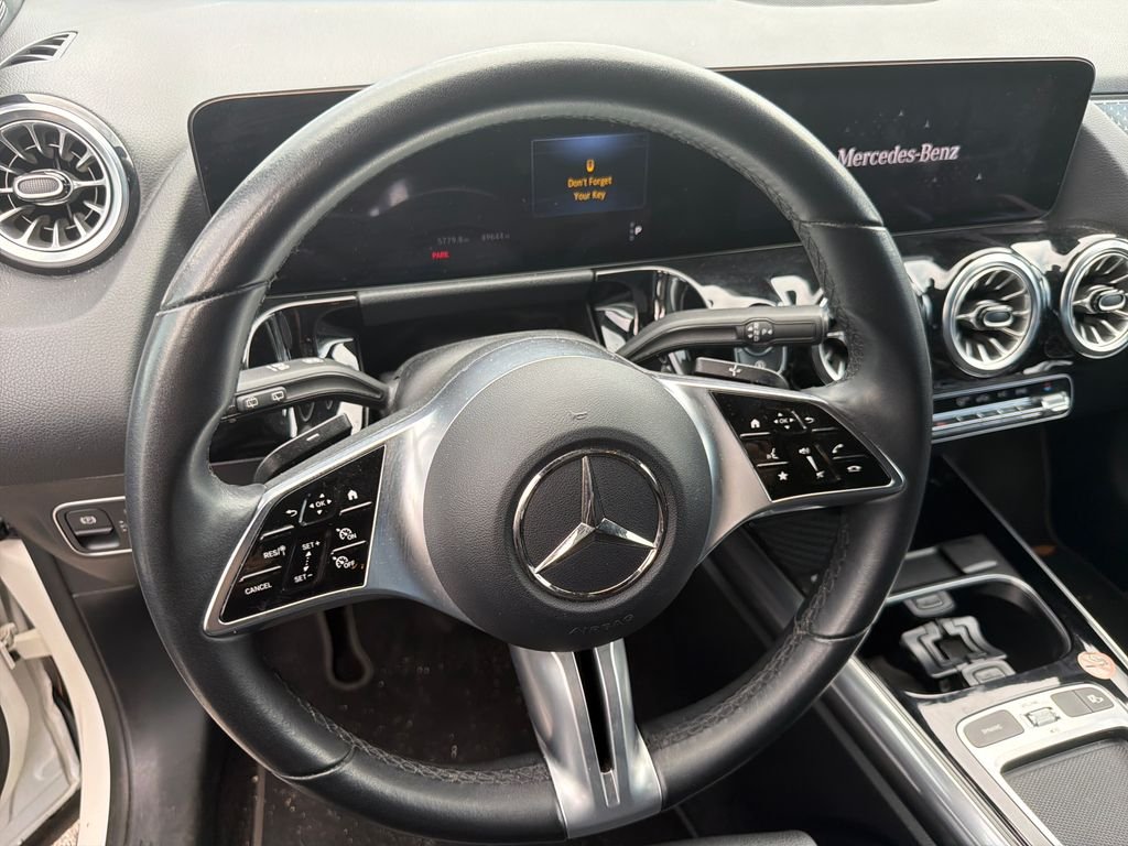 Used 2025 White Mercedes-Benz GLA 250 image 11