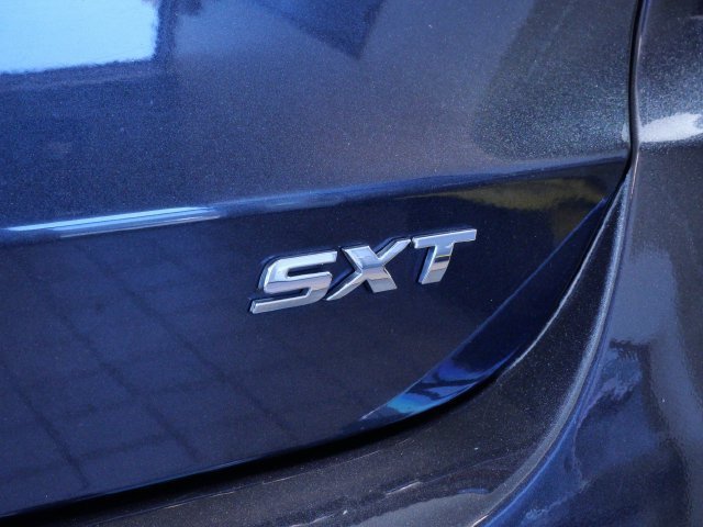 Used 2013 Gray Dodge SXT image 7
