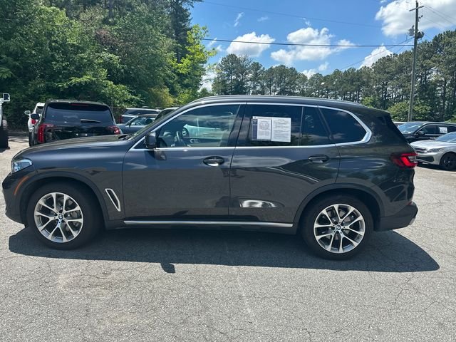Used 2021 Gray BMW xDrive40i image 8