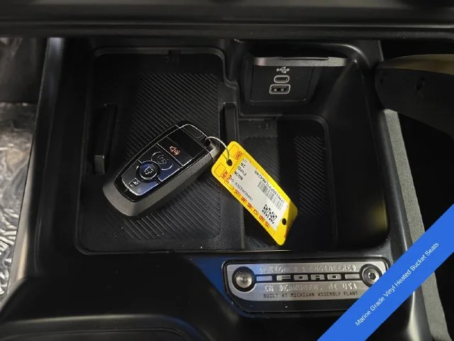 New 2026 Carbonized Gray Metallic Ford Badlands® image 33