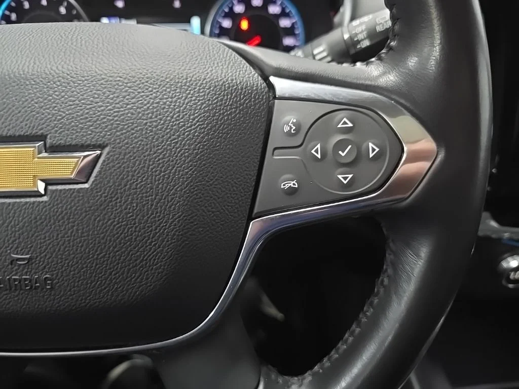 Used 2019 Summit White Chevrolet 3LT image 21