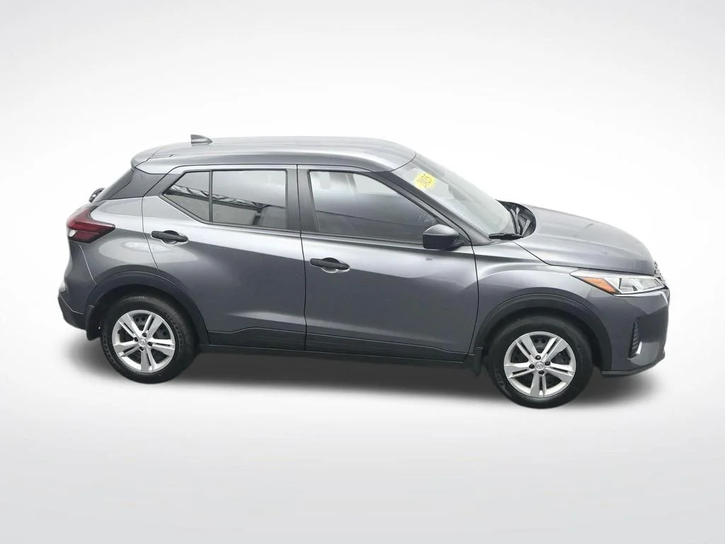 Certified Used 2025 Gun Metallic Nissan S image 38