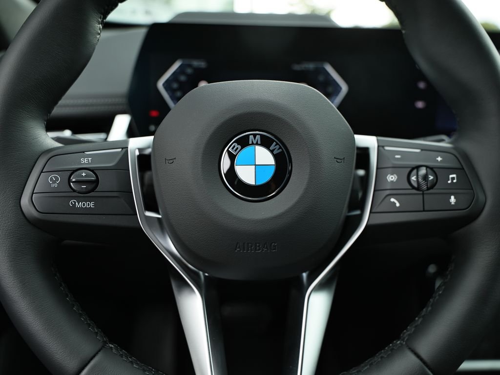 New 2026 Black Sapphire Metallic BMW xDrive28i image 32