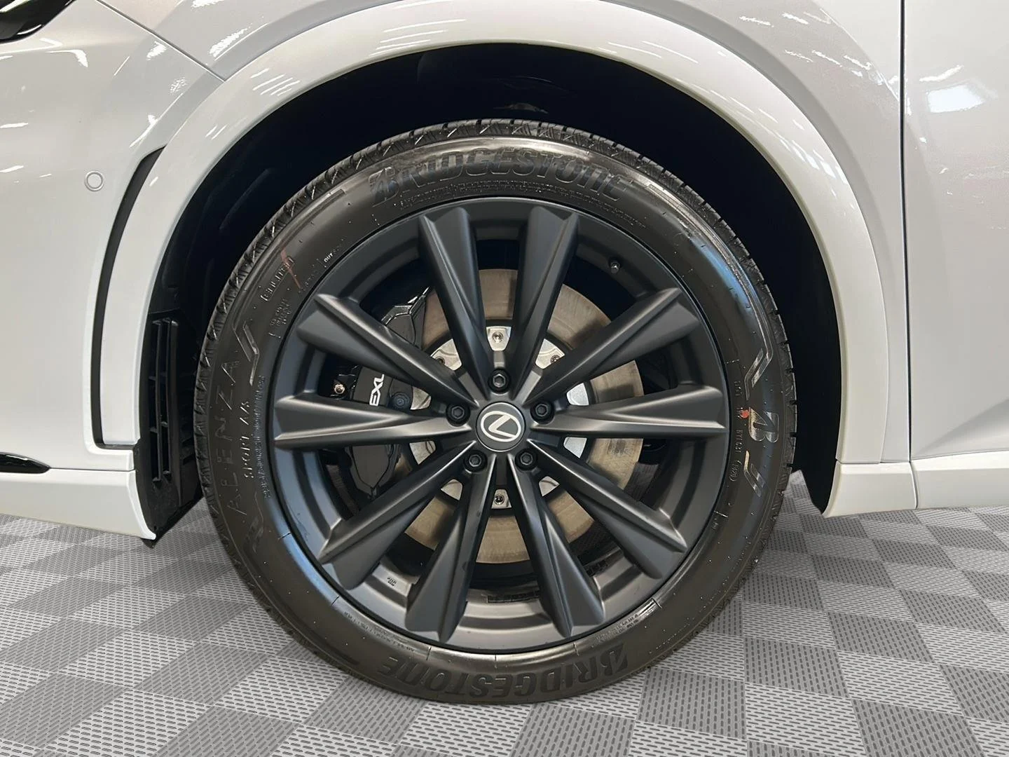 New 2026 Ultra White Lexus RX 500h F SPORT Performance image 17
