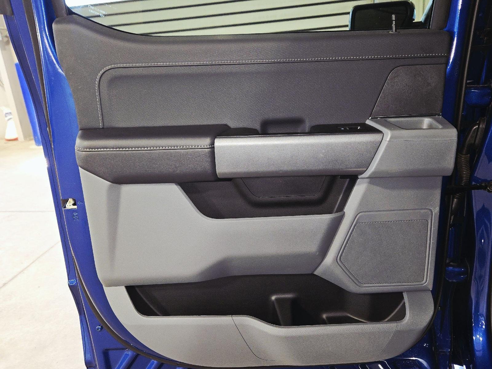 Used 2025 Atlas Blue FORD XLT image 49