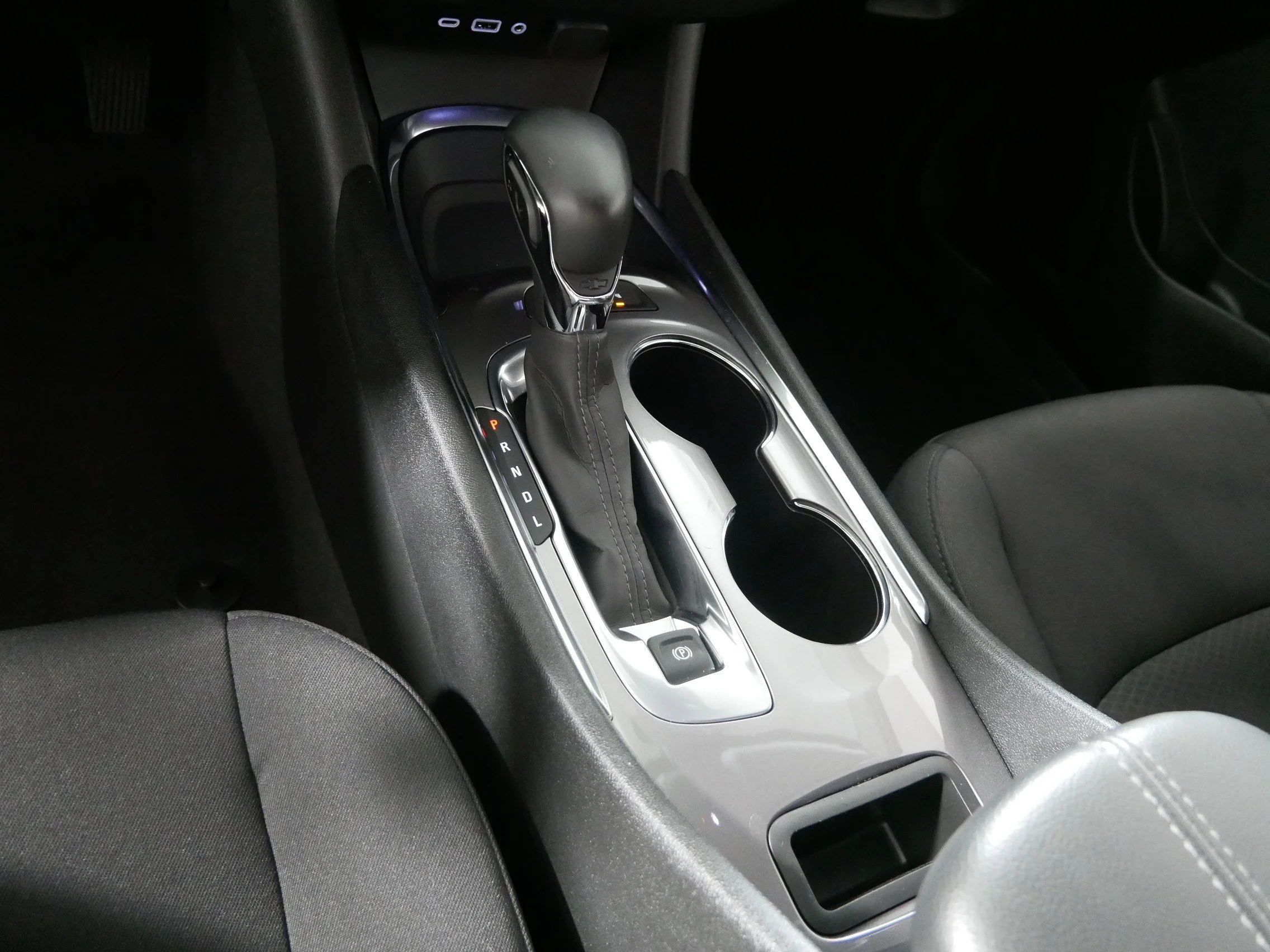 Used 2022 Mineral Gray Metallic Chevrolet LT image 24