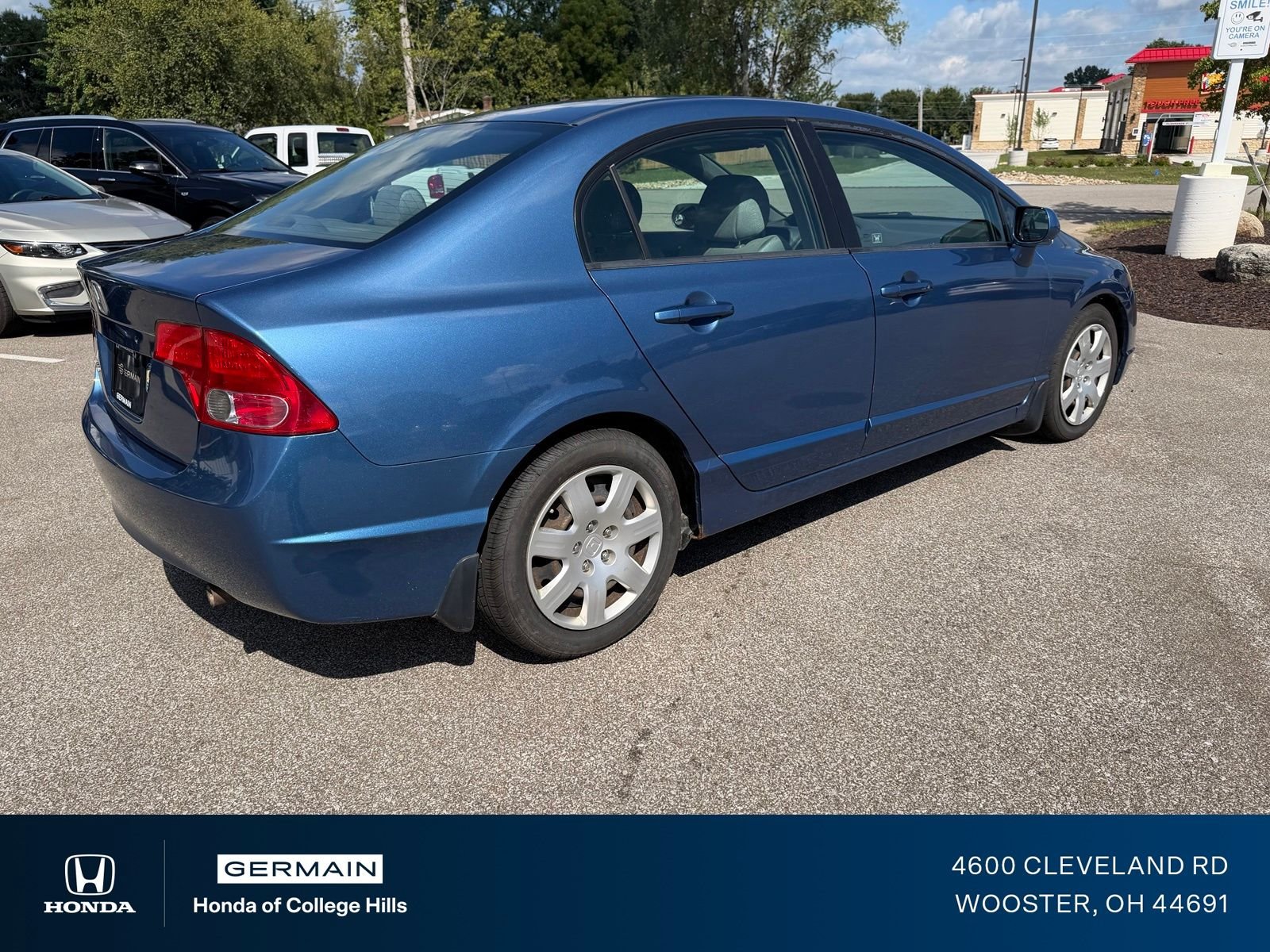 Used 2008 Fiji Blue Pearl Honda LX image 7