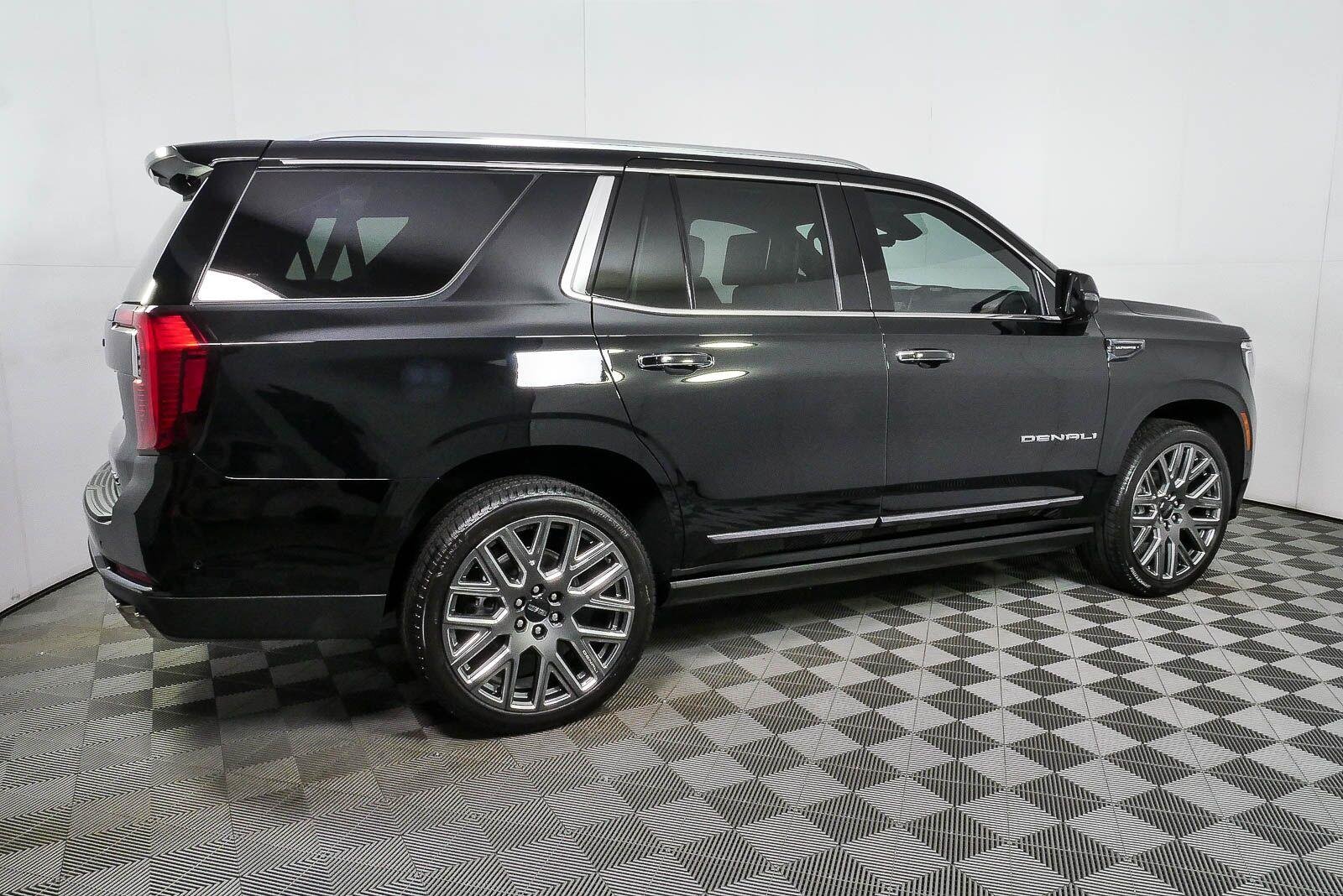 2026 GMC Yukon Denali Ultimate - Photo 2