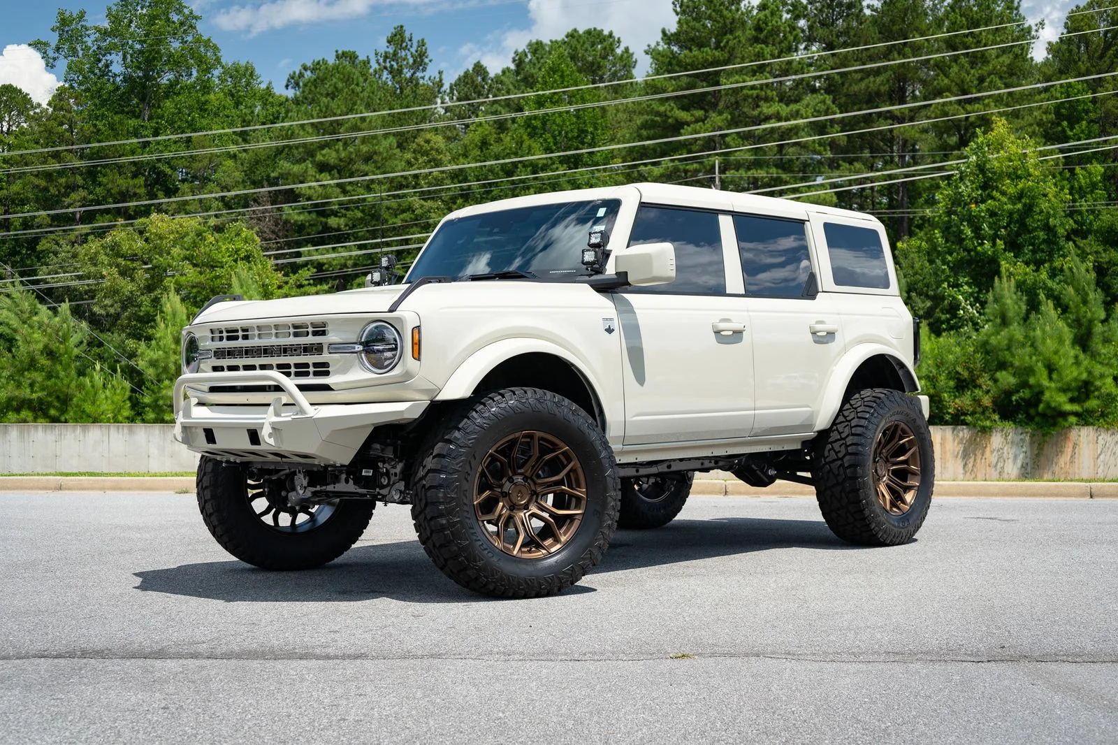 Used 2026 Beige Ford Big Bend image 3