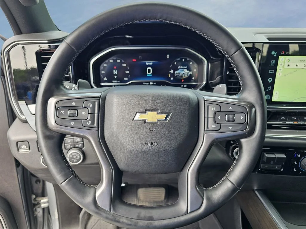 Used 2025 Sterling Gray Metallic Chevrolet High Country image 21