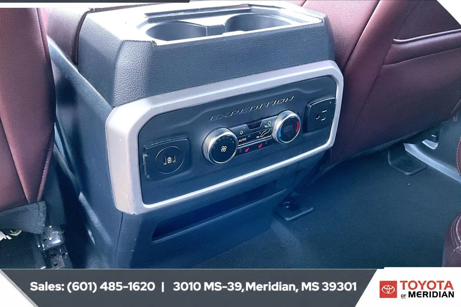 Used 2024 Dark Matter Gray Ford Limited image 25