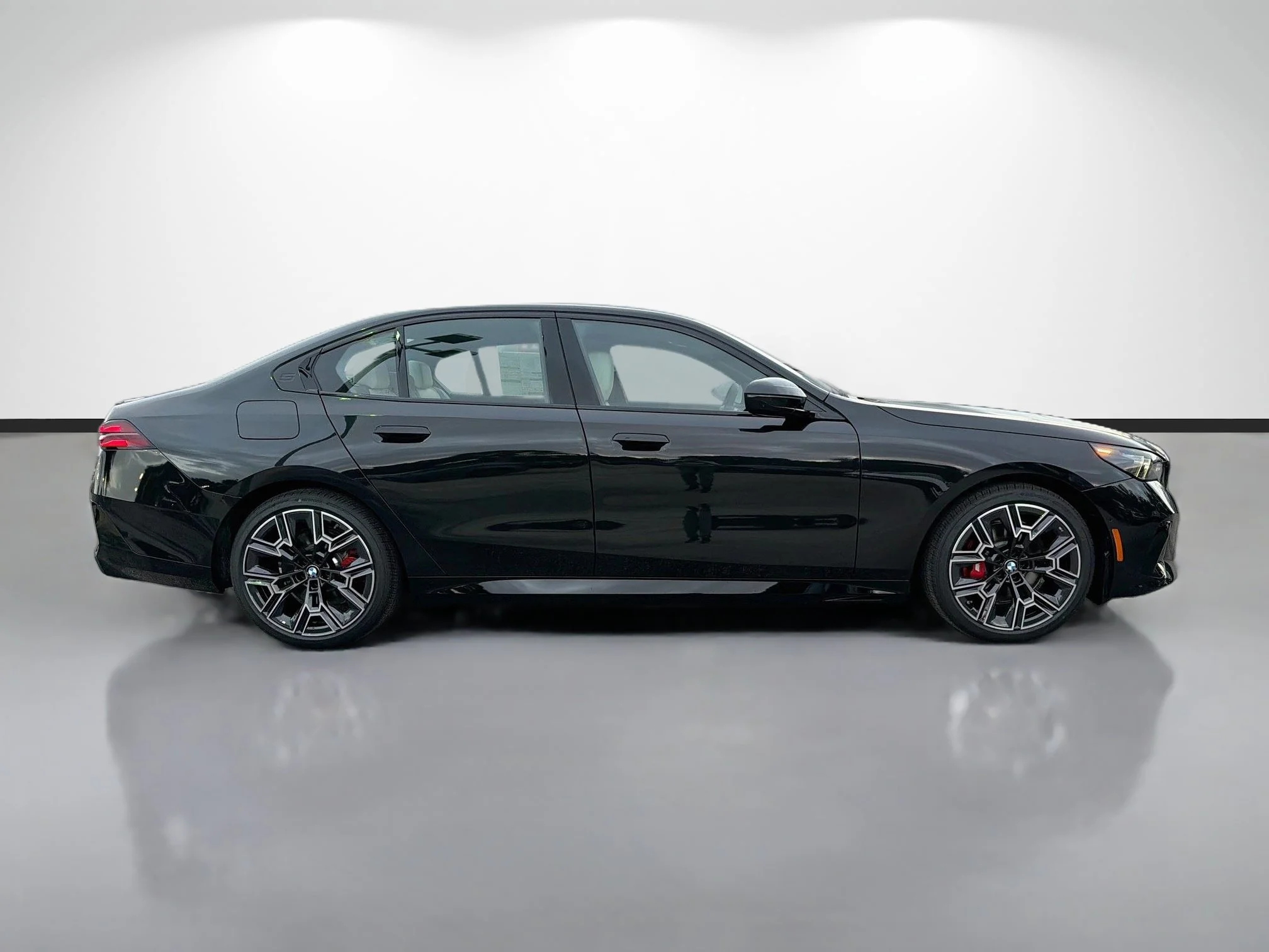 New 2027 Black Sapphire Metallic BMW 530i image 2