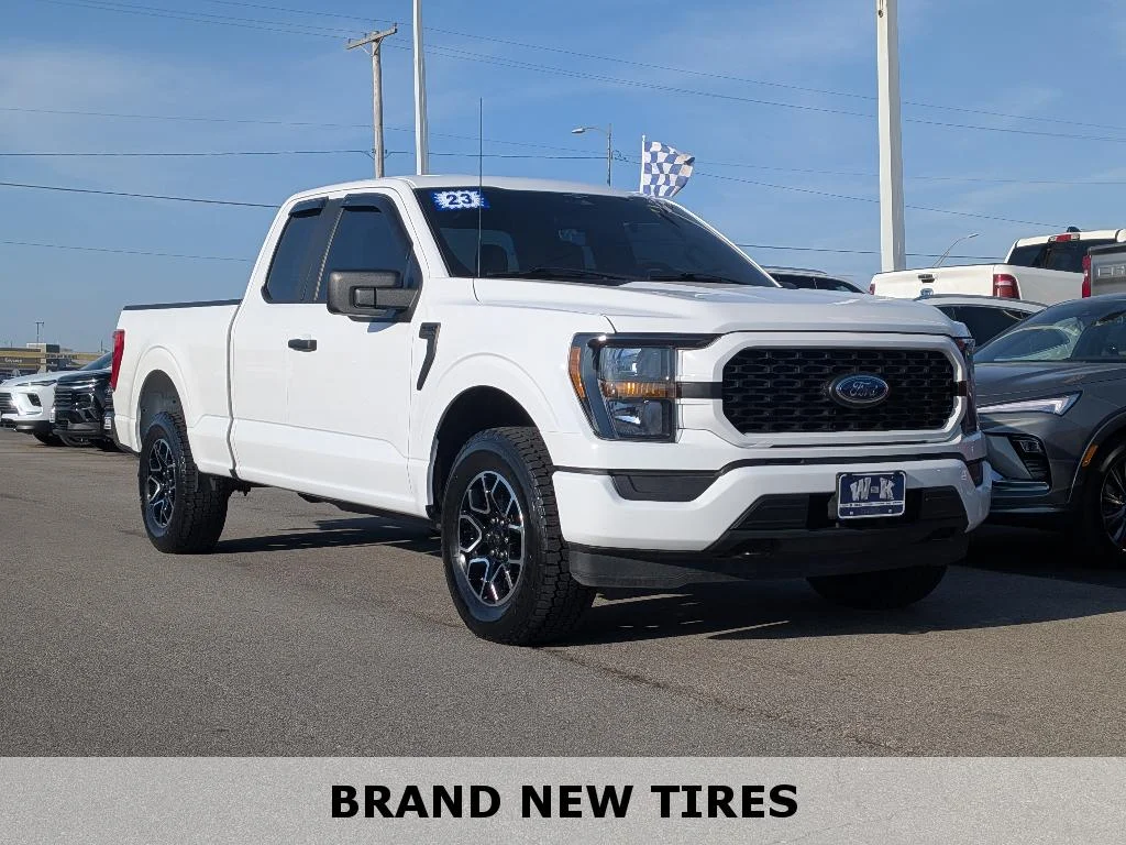 Used 2023 Oxford White Ford XL image 1