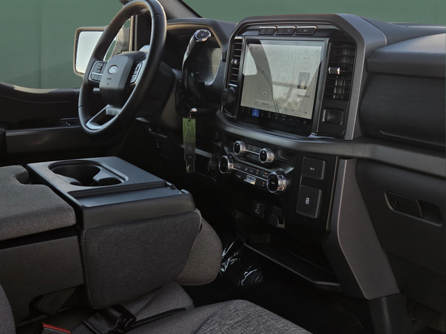 Used 2024 Gray Ford XLT image 29