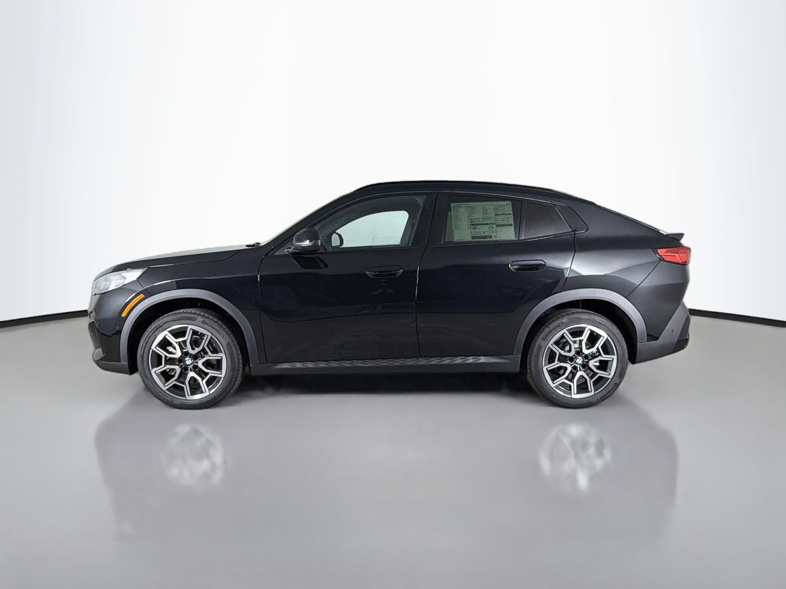 New 2027 Black Sapphire Metallic BMW xDrive28i image 4