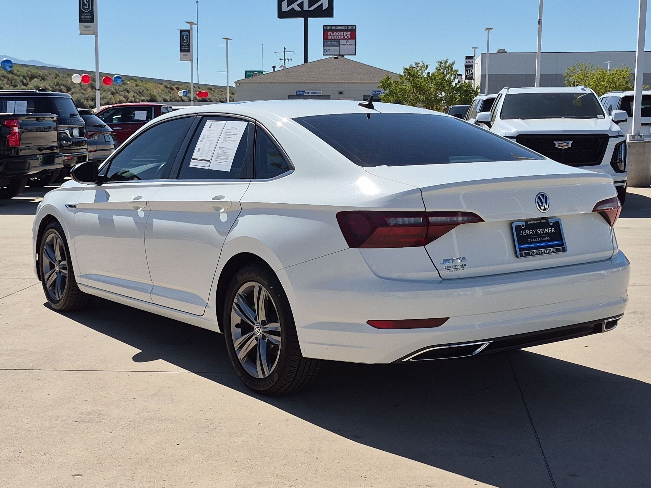 Used 2020 Pure White Volkswagen R-Line image 3