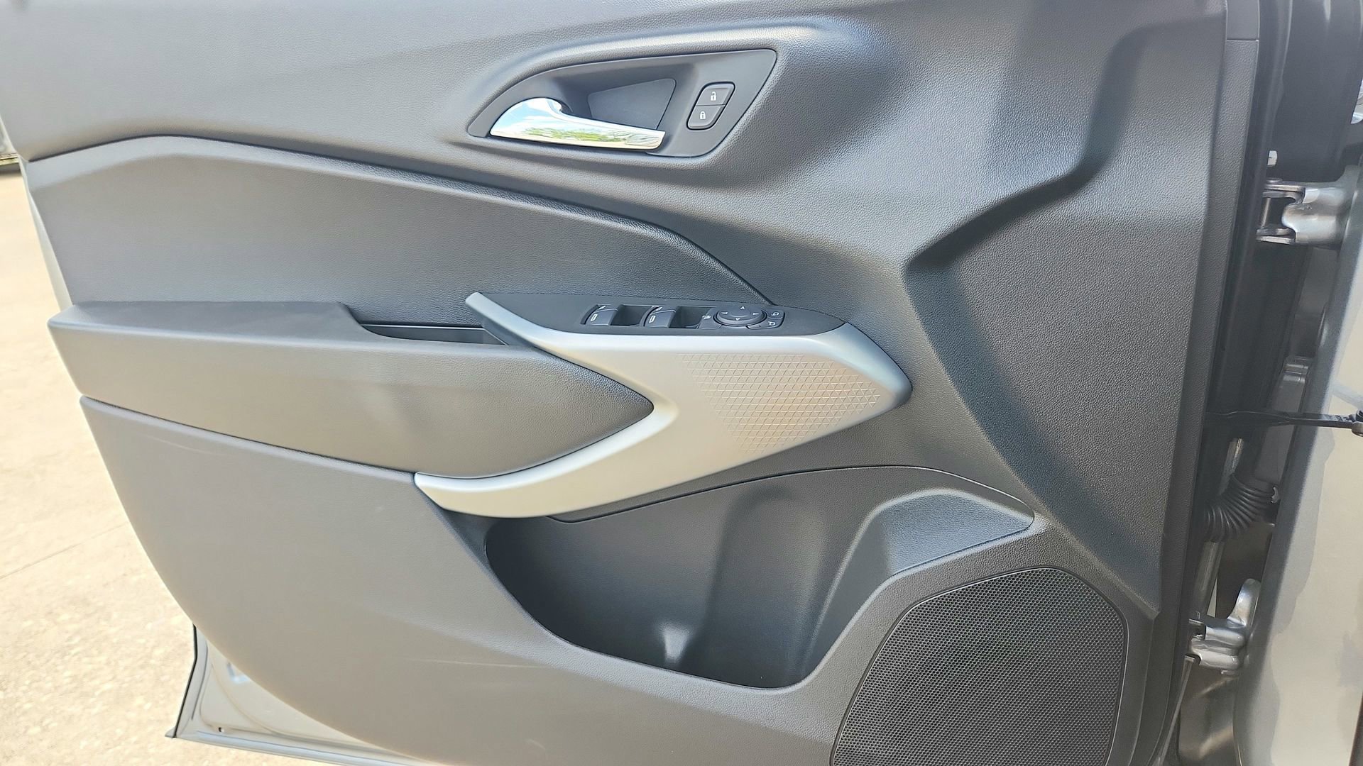 2026 Chevrolet Trax RS - Photo 18