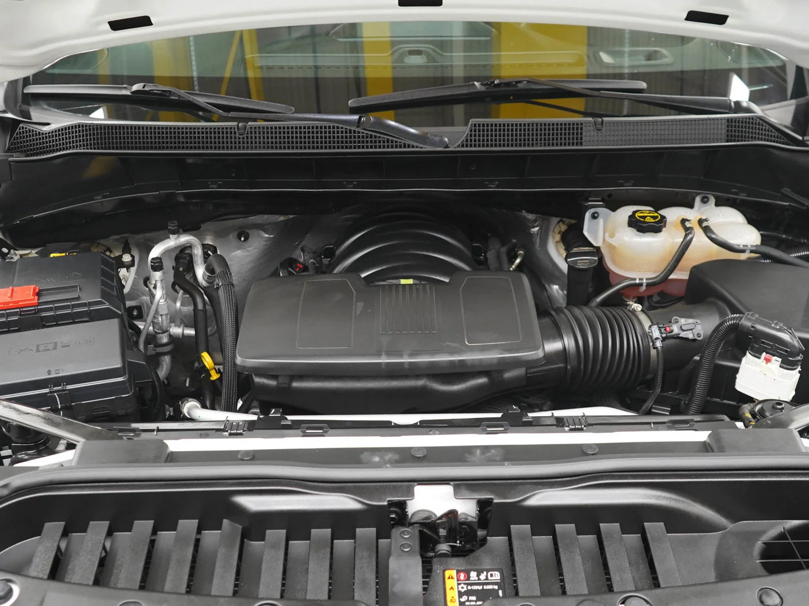 Used 2024 Summit White Chevrolet WT image 29