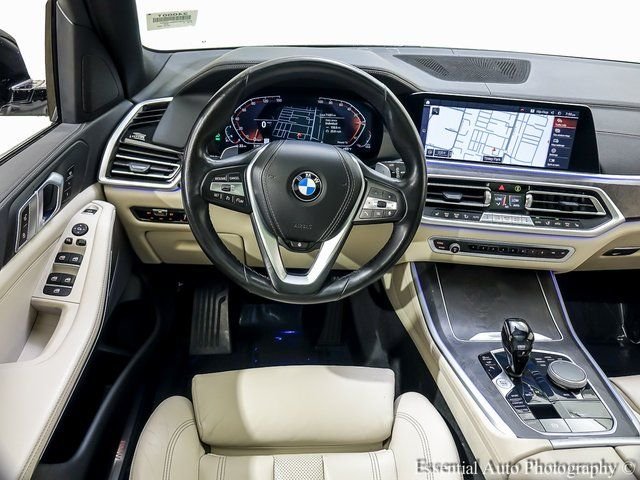Used 2022 White BMW xDrive40i image 2