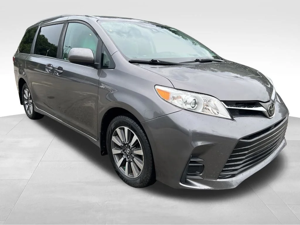 Used 2020 Gray Toyota LE image 4