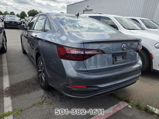 Used 2024  Volkswagen 1.5T S image 2