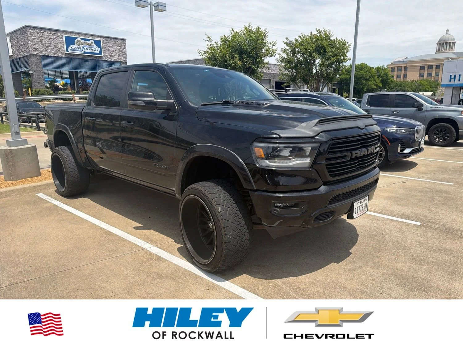 2023 RAM 1500 Laramie 4x4 Crew Cab 5'7's photo