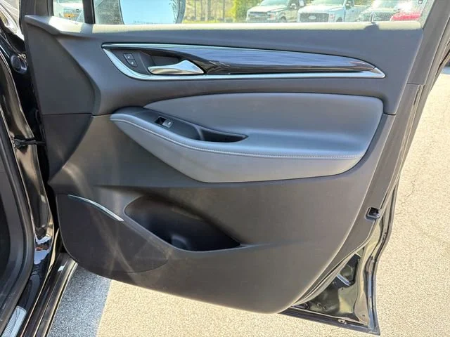 Used 2020 Ebony Twilight Metallic Buick Essence image 14