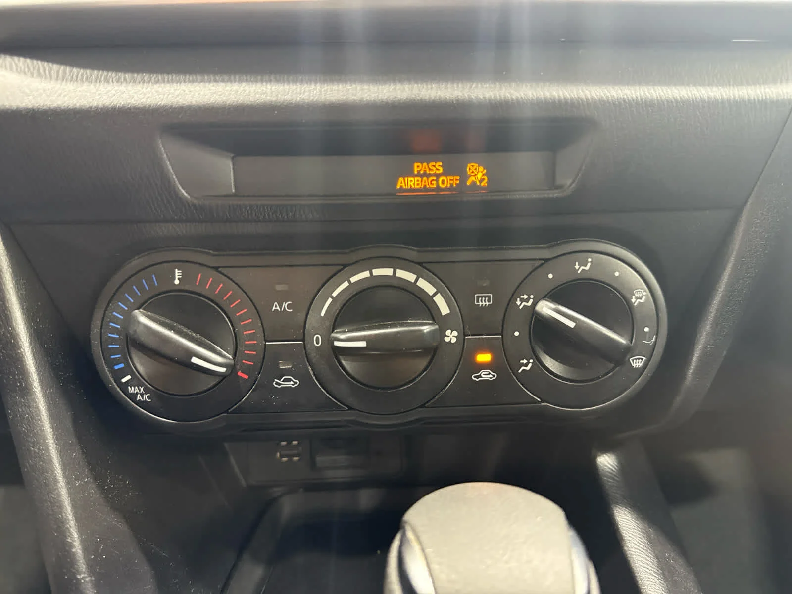 Used 2017 Red/red Mazda Sport image 24