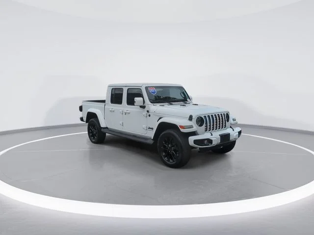 Used 2021 White Jeep Overland image 2